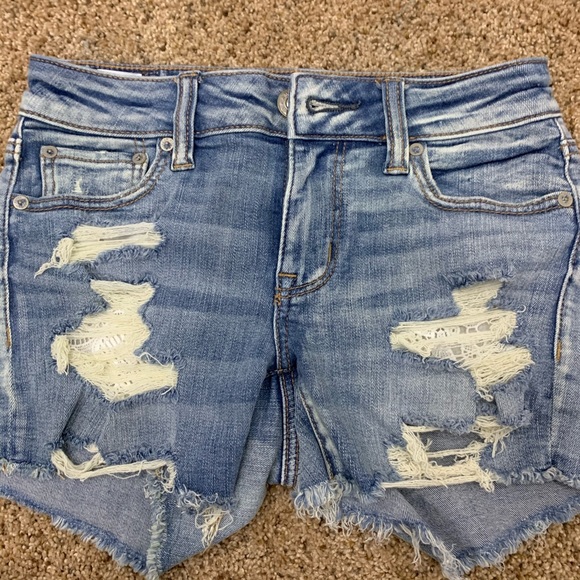 American Eagle Lightwash Jean Shorts - Picture 5 of 7